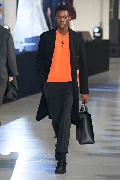 Look 5